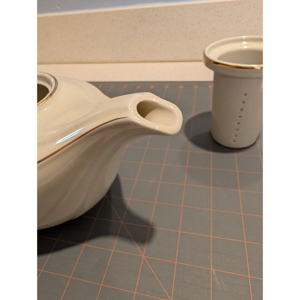 Halls Superior Autumn Leaf Aladdin Teapot Gold Trim Infuser - Picture 6 of 16
